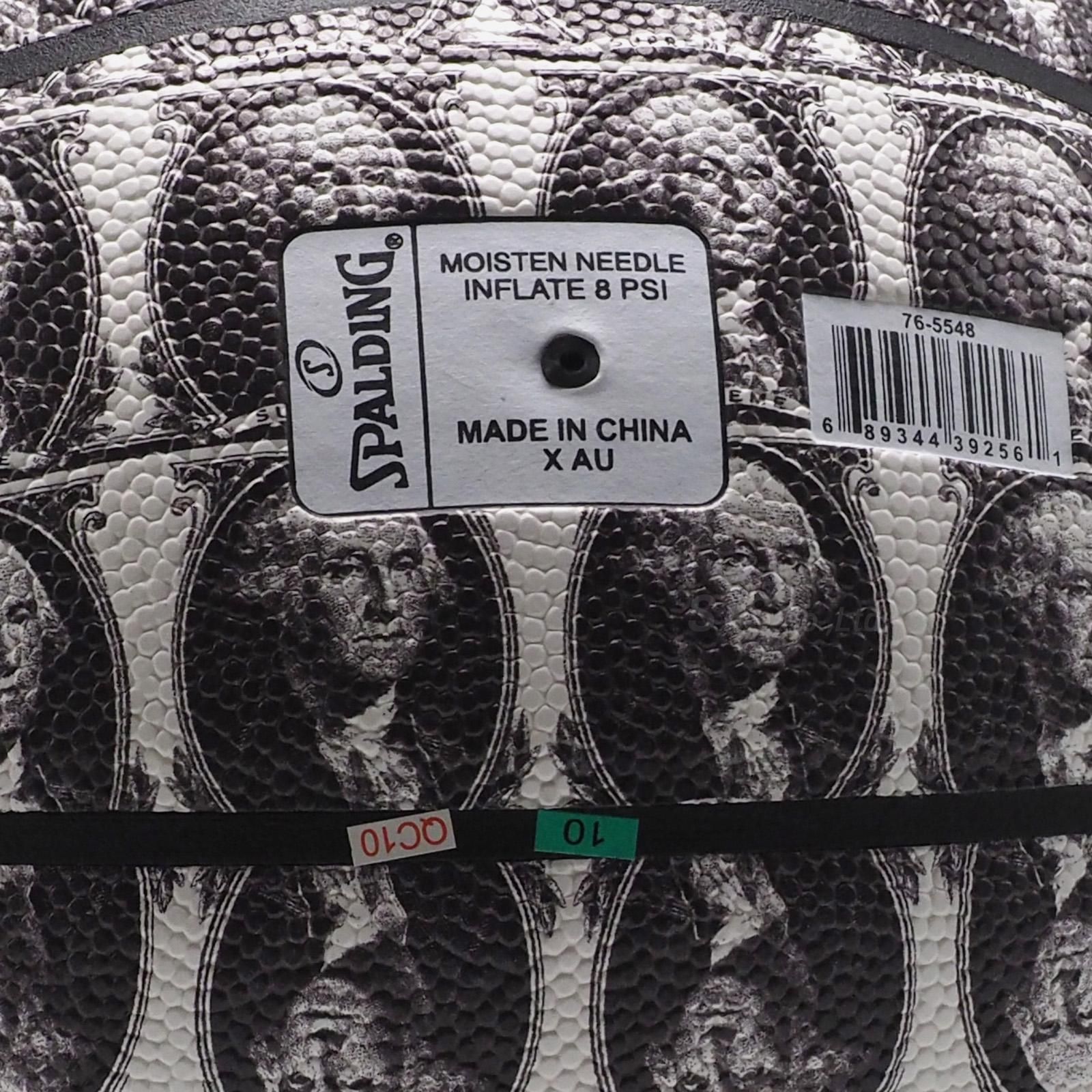 バスケットボール Supreme - Supreme Spalding Washington Basketball Supreme Spalding Washington Basketball (FW20) - $108
