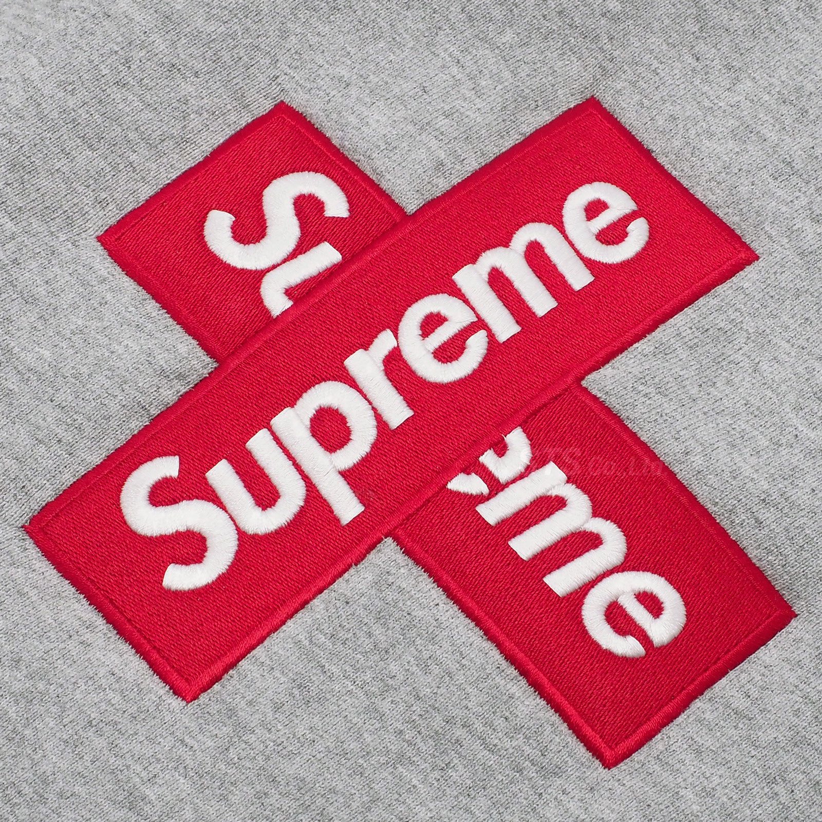 Supreme - Cross Box Logo Hooded Sweatshirt - UG.SHAFT
