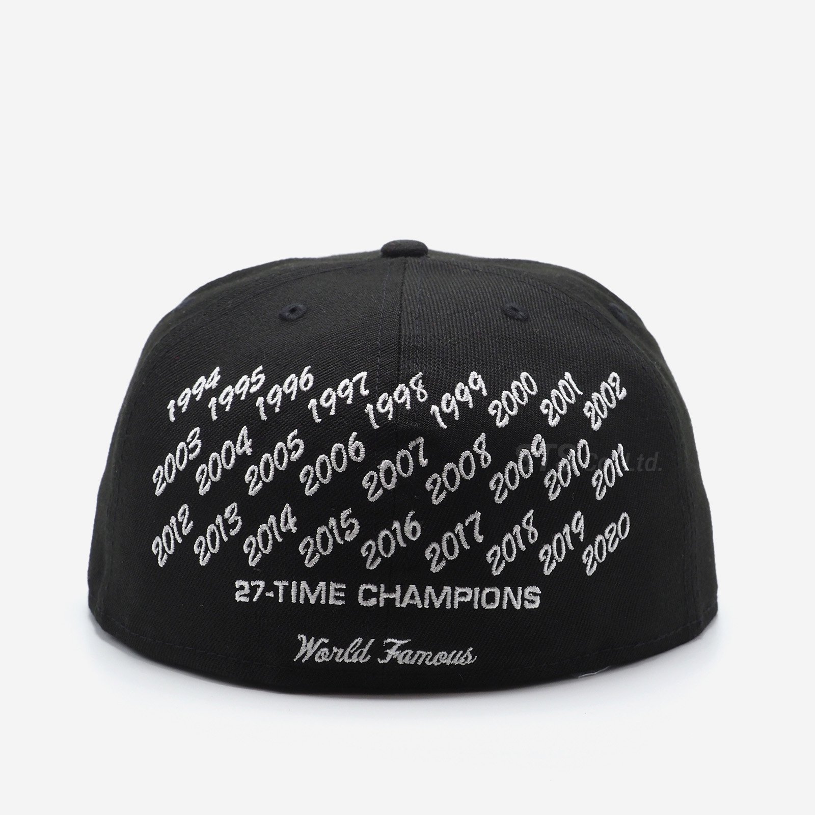 Supreme - Champions Box Logo New Era - UG.SHAFT