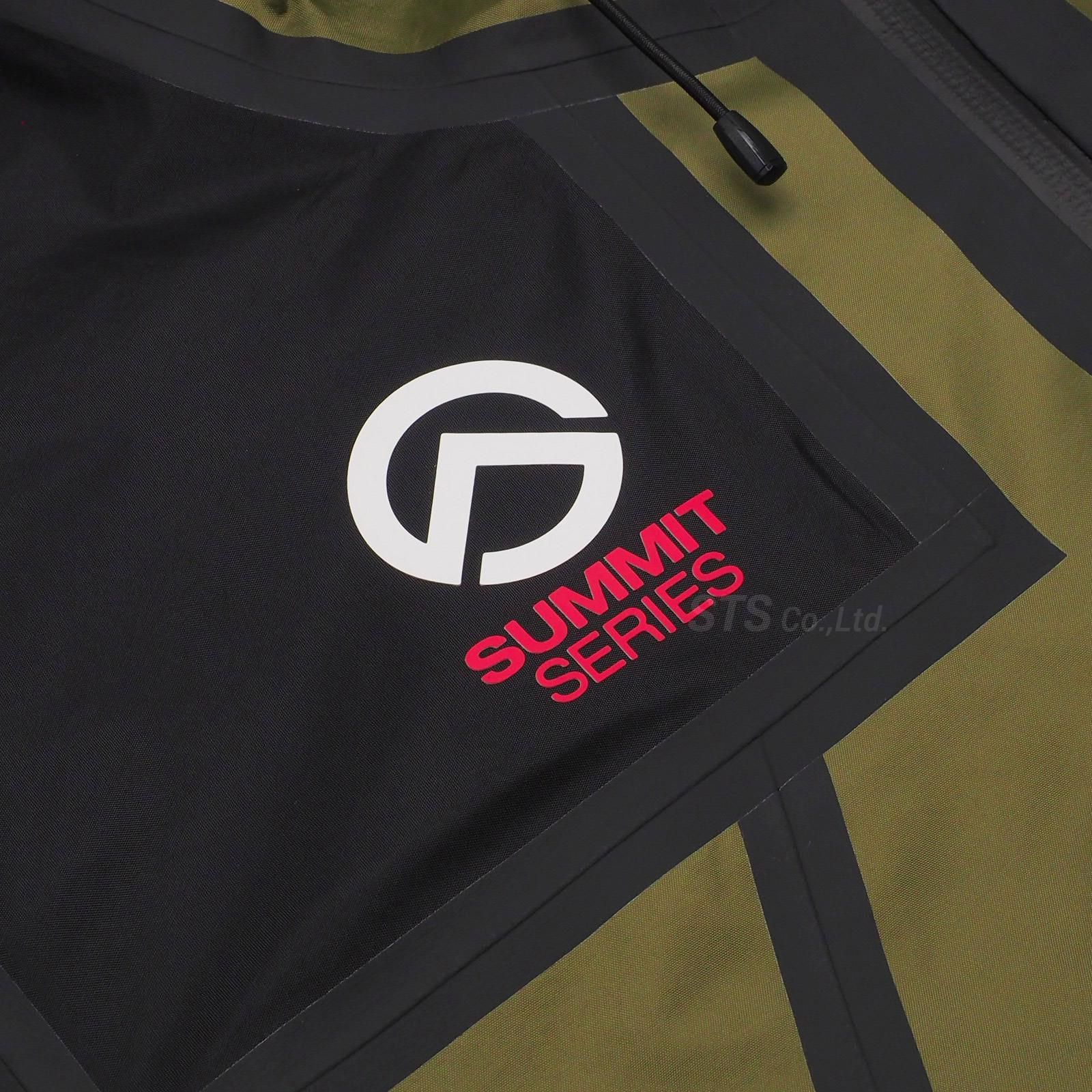 Supreme/The North Face Summit Series Outer Tape Seam Jacket Supreme/The North Face Summit Series Outer Tape Seam Jacket