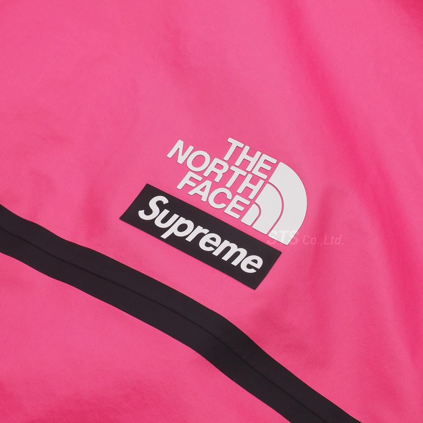 Supreme/The North Face Summit Series Outer Tape Seam Coaches