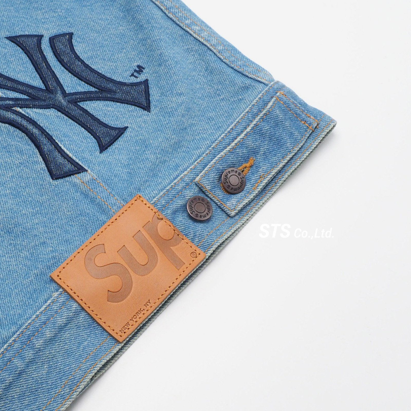 Supreme/New York Yankees Denim Trucker Jacket - UG.SHAFT