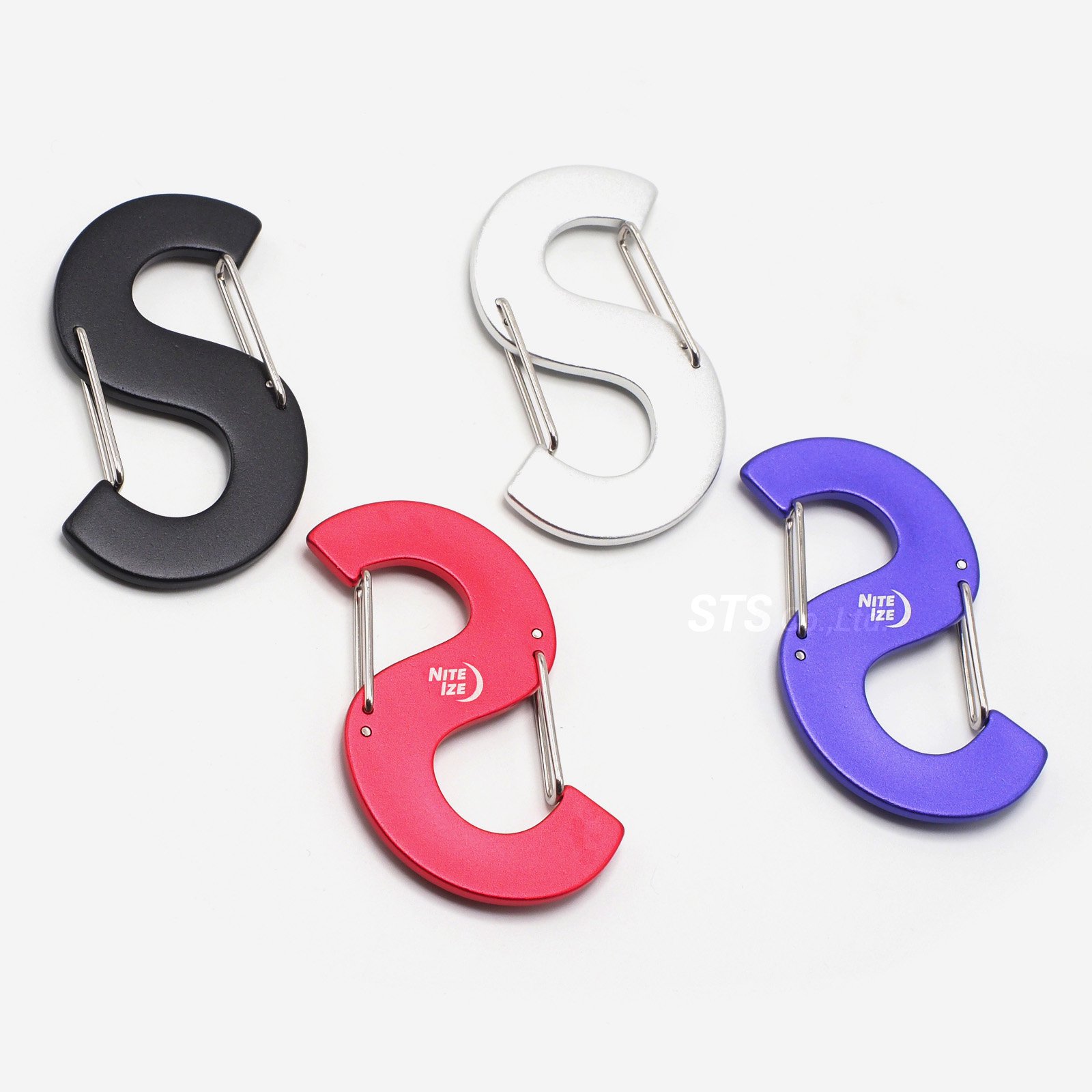 豪華な supreme Nite Ize S Logo Keychain 新品 ecousarecycling.com
