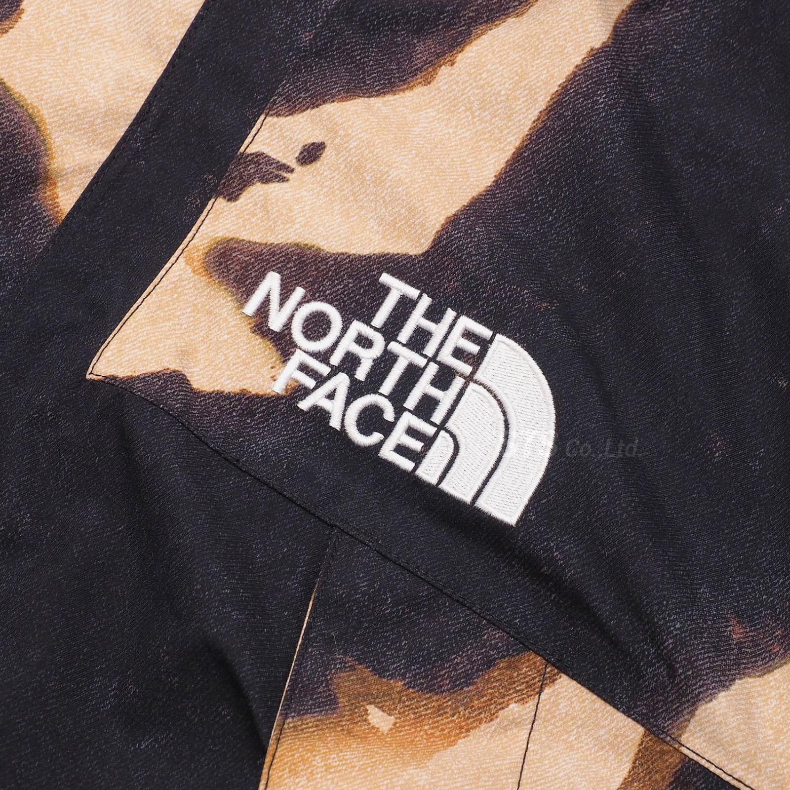 Supreme/The North Face Bleached Denim Print Mountain Jacket Supreme/The North Face Bleached Denim Print Mountain Jacket