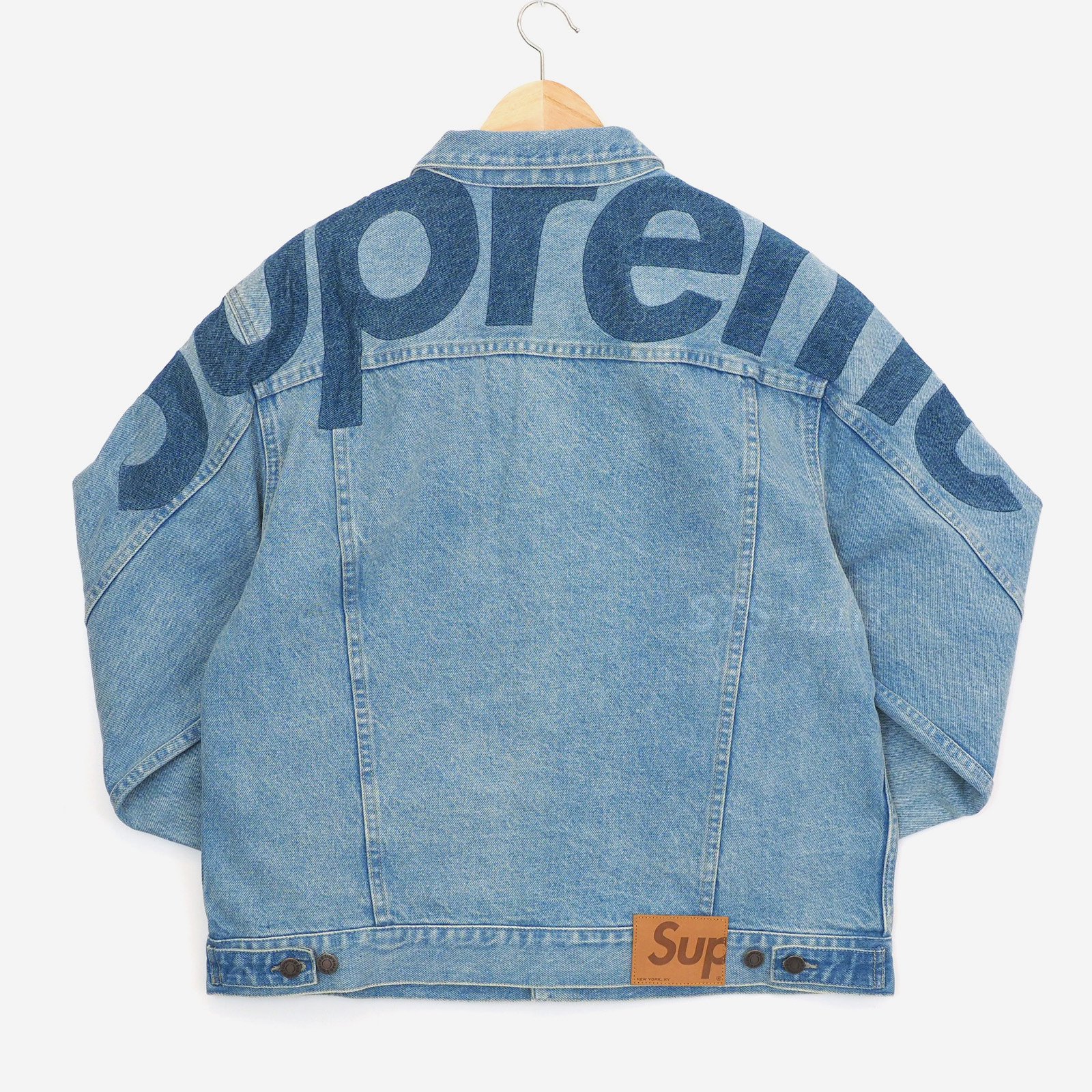 Supreme - Inset Logo Denim Trucker Jacket - UG.SHAFT