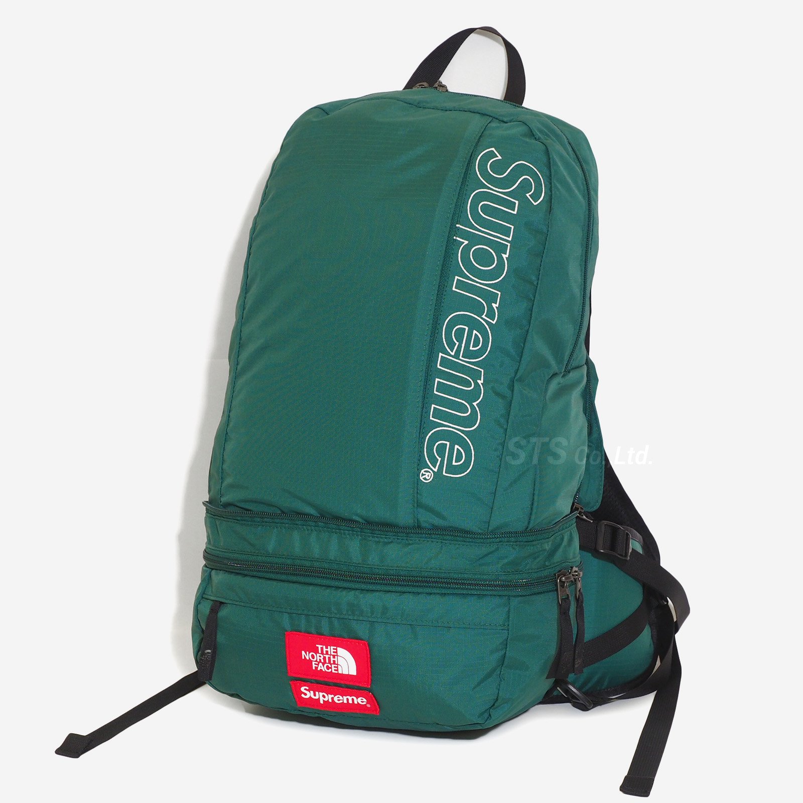 Supreme/The North Face Trekking Convertible Backpack + Waist Bag