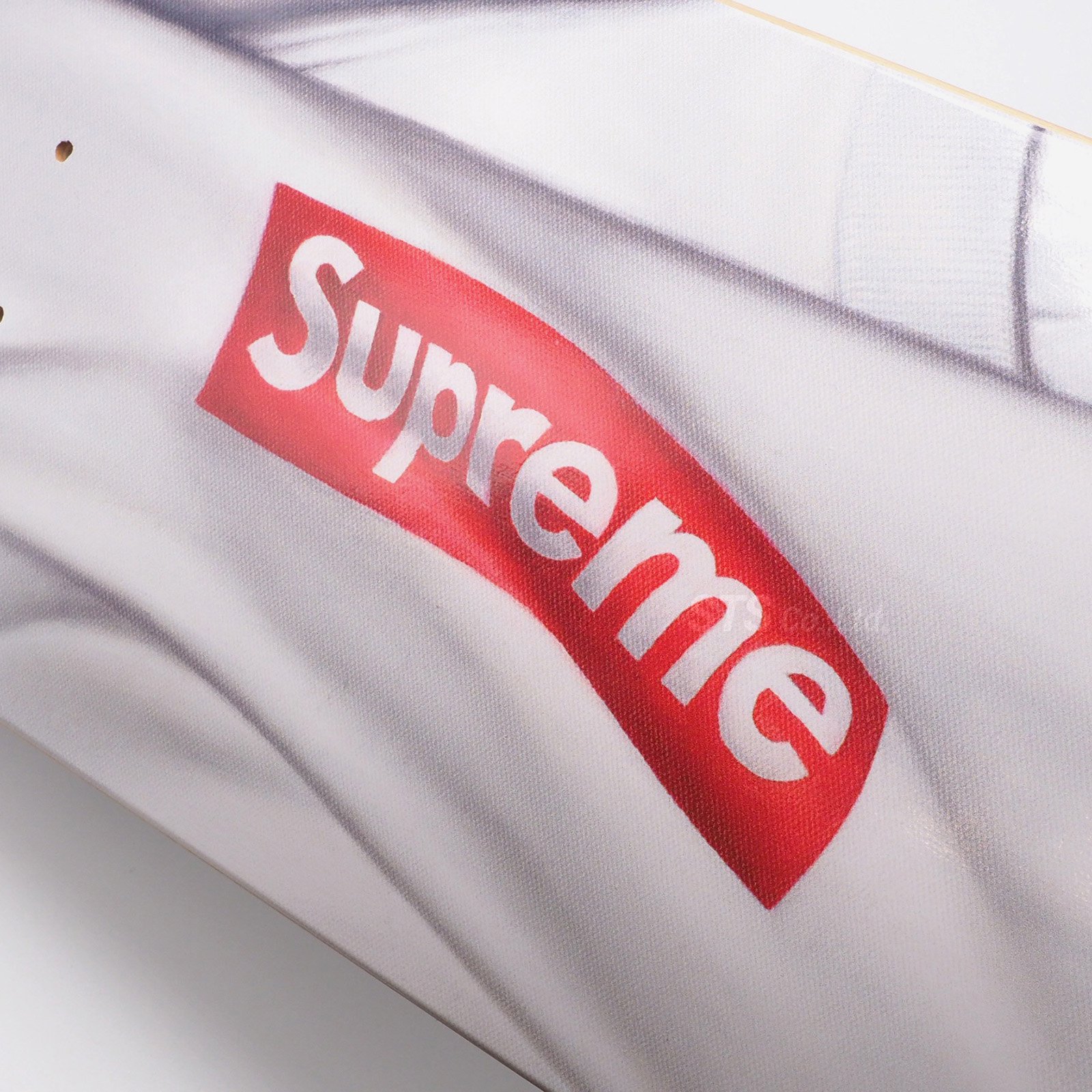 Supreme Box Logo T-Shirt Skateboard
