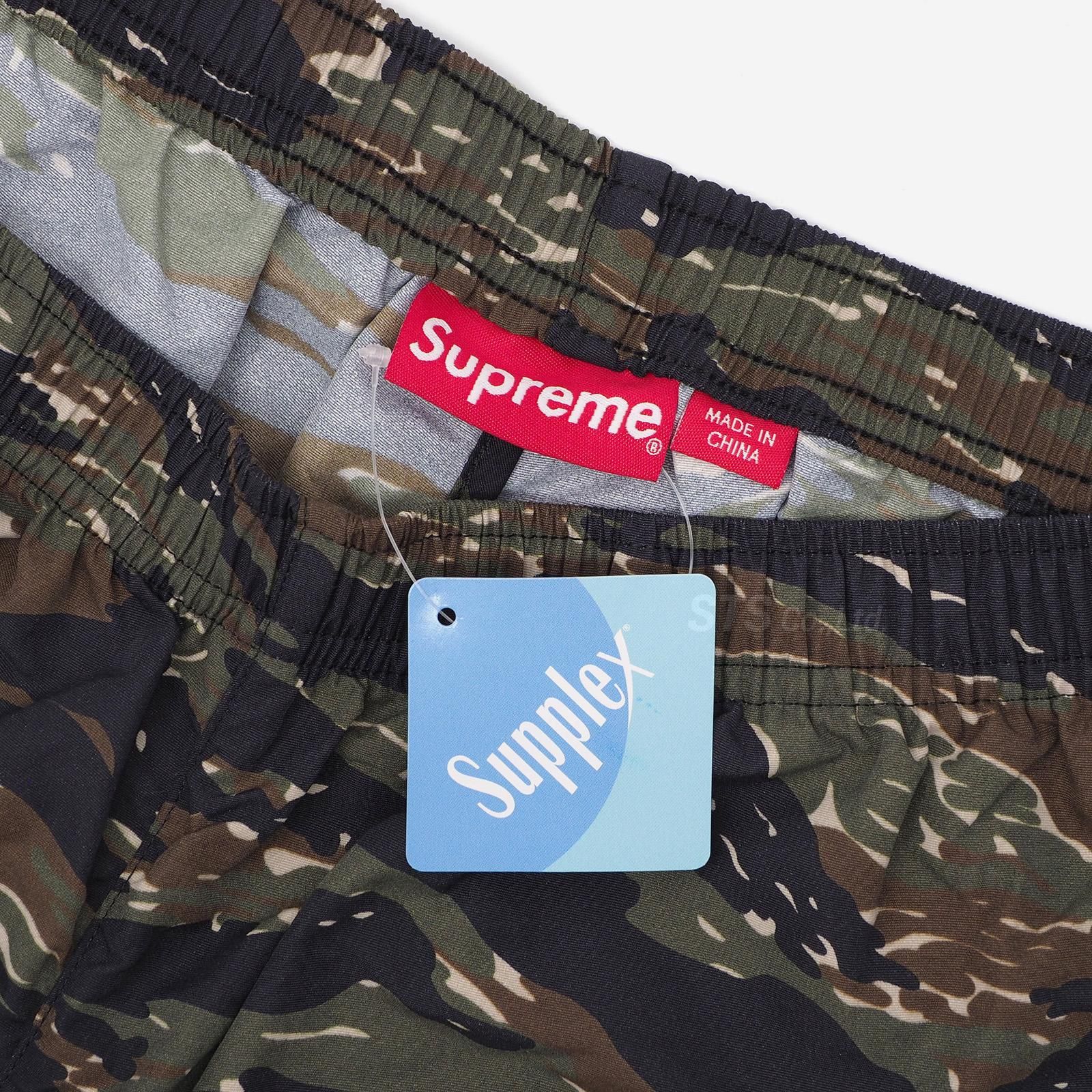 Supreme - Full Zip Baggy Warm Up Pant - UG.SHAFT Supreme - Full Zip Baggy Warm Up Pant - UG.SHAFT