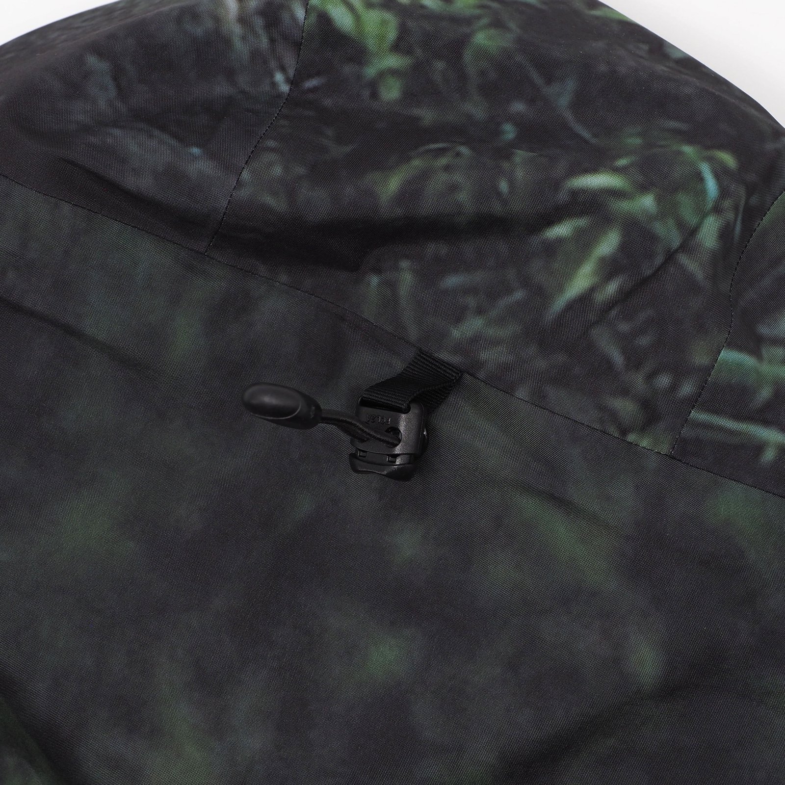 Supreme - GORE-TEX Taped Seam Shell Jacket (Kermit) - UG.SHAFT