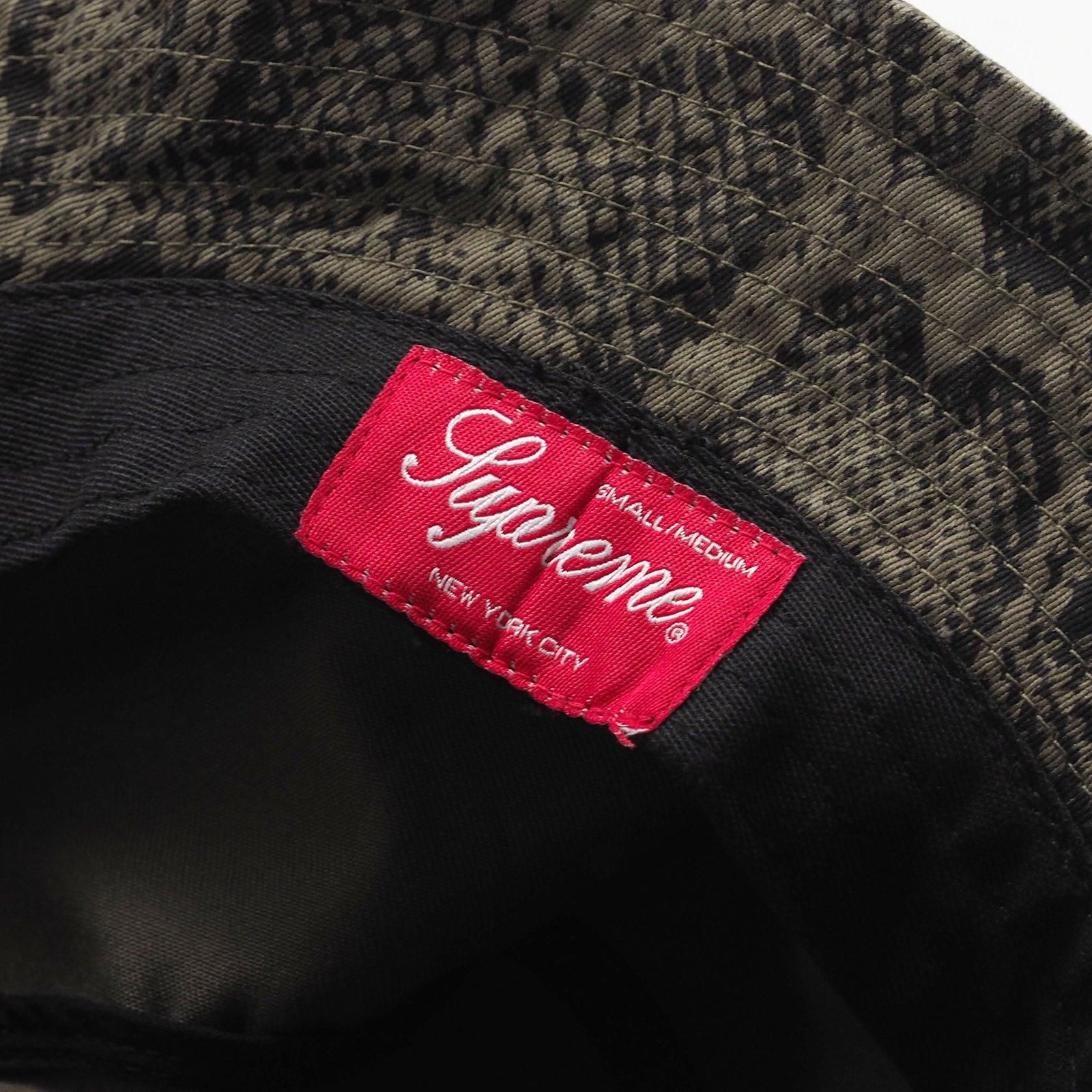 M/L Supreme Chino Twill Crusher Snake Supreme - Chino Twill