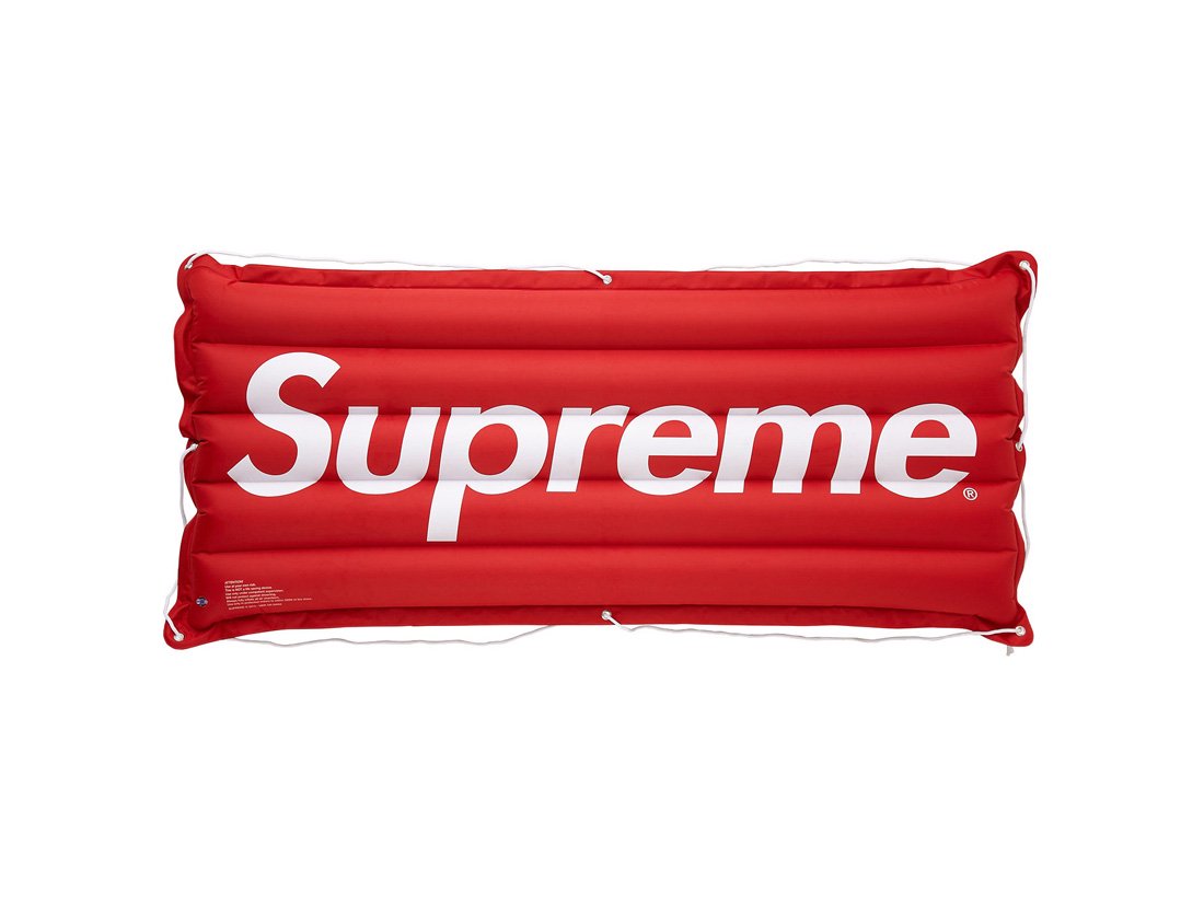 72%OFF!】 Supreme 13ss Inflatable Raft ビーチマット mandhucollege