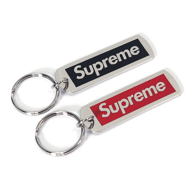 Supreme - Metal Tag Keychain
