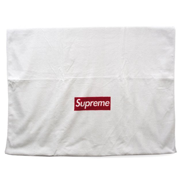 Supreme - Box Logo Beach Towel