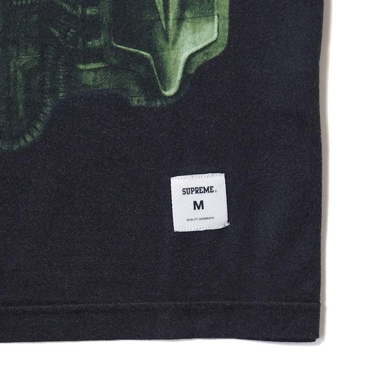 Supreme/H.R. Giger - Knit Top - UG.SHAFT Supreme/H.R. Giger - Knit Top - UG.SHAFT