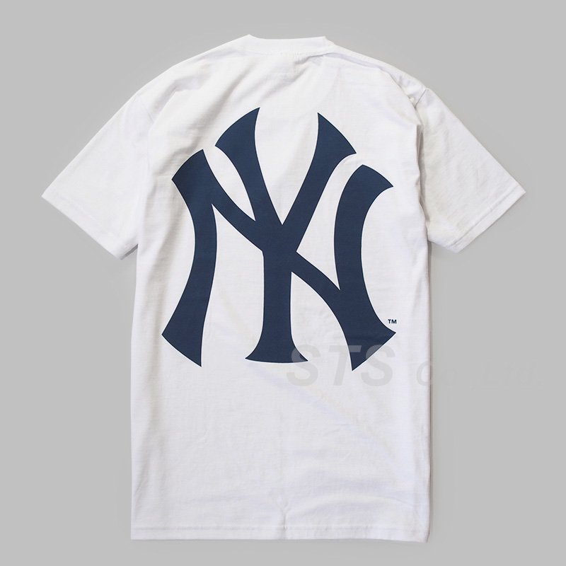 新品New York Yankees/Supreme Box Logo Tee