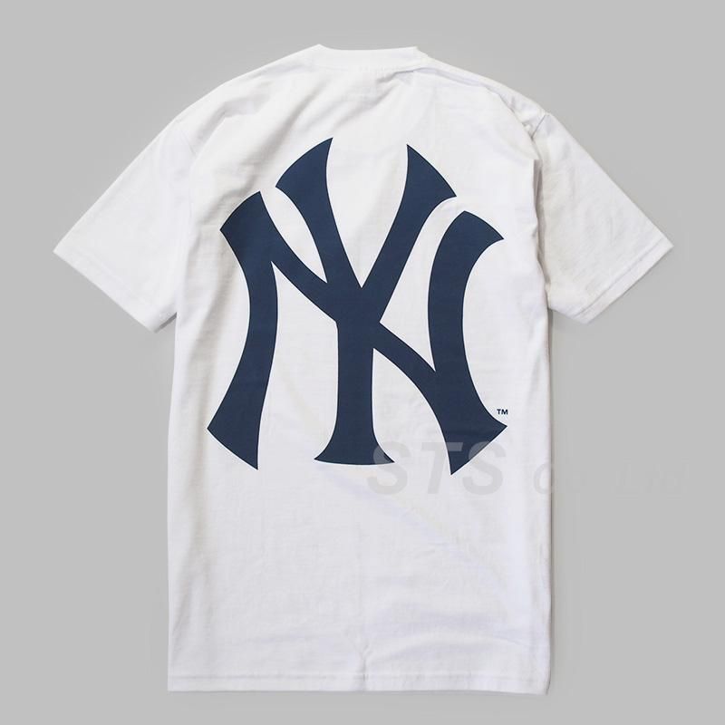 New York Yankees/Supreme Box Logo Tee - UG.SHAFT