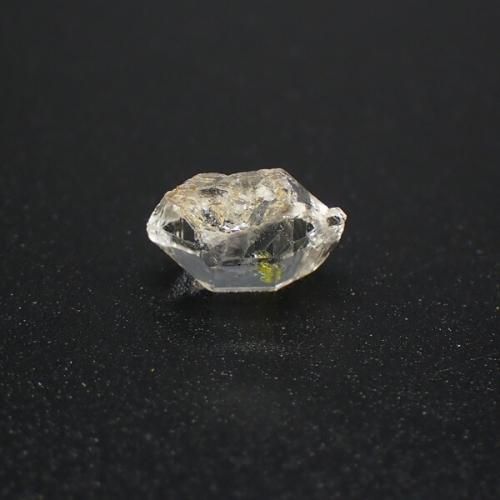 一点物】オイルインクォーツ（石油入り両剣水晶）ＡＡＡ原石 NO.3 6.5×10.1×4.8ｍｍ 2.1ｃｔ - 天然石 ビーズの卸は石の蔵へ｜浄化セット、ブレスレットも