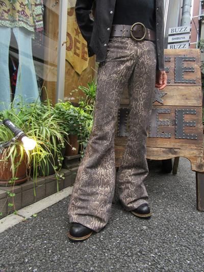 dee dee ベルボトム　渋谷 渋谷 DEE☆DEE オリジナルベルボトム専門店 ストレッチデニム