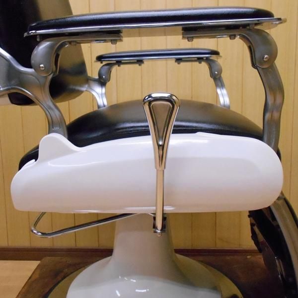 理容椅子美品　タカラクラシカ90 生産終了品 理容椅子美品 タカラクラシカ90 生産終了品 理容椅子美品タカラ