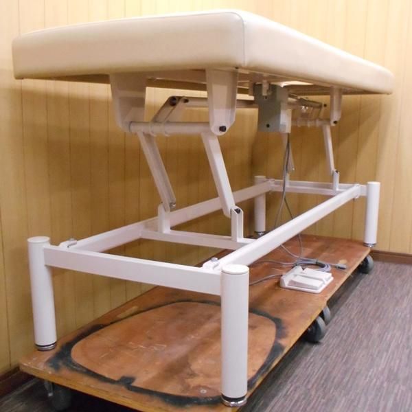 ちゃまめ　タカダ×タキガワ　電動ハイローベッド/エステベッド　T2 ちゃまめ タカダ×タキガワ 電動ハイローベッド/エステベッド T2