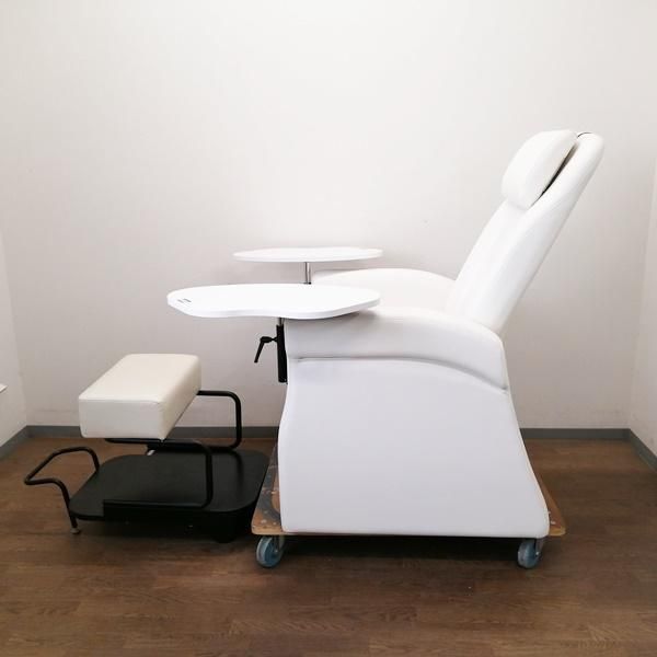 タカラベルモント ネイルチェアホワイト定価18万 REINE II Una | チェア | 製品情報 | タカラベルモント