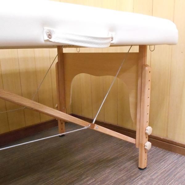 未使用　折りたたみ マッサージベッド 木製・有孔 マッサージ 整体 Amazon.co.jp: 折りたたみ マッサージベッド V-004 木製・有孔