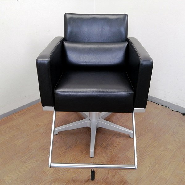 中古】タカラベルモント 『LIM chair 03（リムチェア）シングル