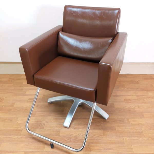 【中古/A】 タカラベルモント 『LIM chair 03（リムチェア）ブラウン』 ★FS230120