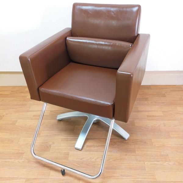 中古/A】 タカラベルモント 『LIM chair 03（リムチェア）ブラウン