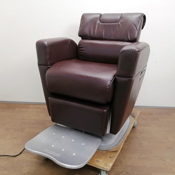 理容椅子　電動リクライニング理容椅子 ブラウン タカラ　８５９　中古 理容椅子・バーバー椅子｜中古美容機器・中古理容機器の買取
