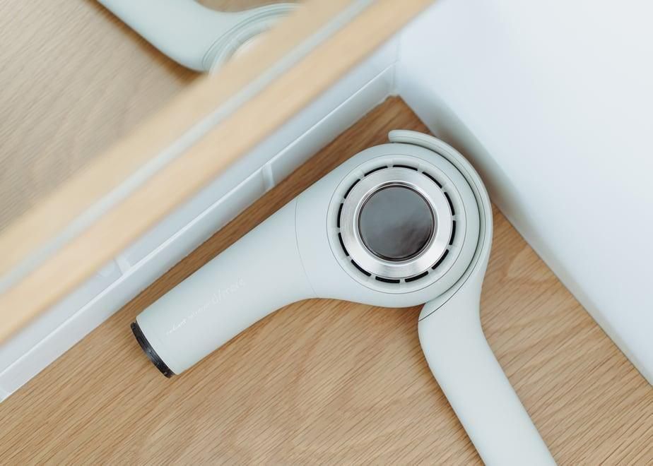 新品/送料無料】B next 『radiant(ラディアント) ヘアドライヤー d