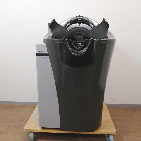 タカラベルモント　アクアフォルテ　美容椅子 リクライニング機能付き 黒 AFLETTO | チェア | 製品情報 | タカラベルモント