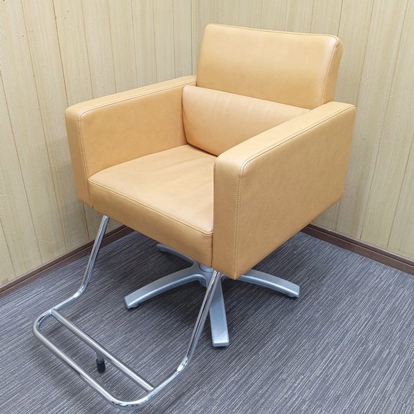 中古/A】タカラベルモント『LIM chair 03（リムチェア）（オレンジ