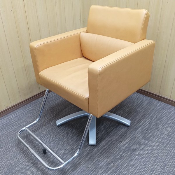 【中古/A】タカラベルモント『LIM chair 03（リムチェア）（オレンジ）』 ★TS230468