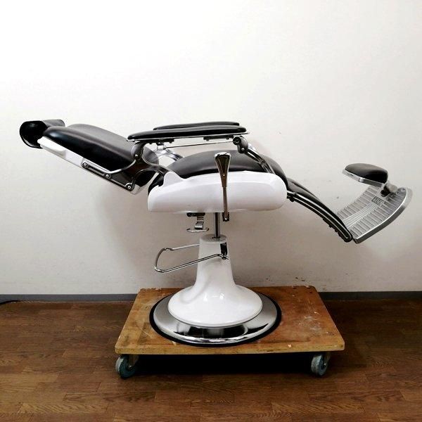 中古/A】タカラベルモント『手動式理容椅子 CLASSICA100 中古/A】タカラベルモント『手動式理容椅子 CLASSICA100