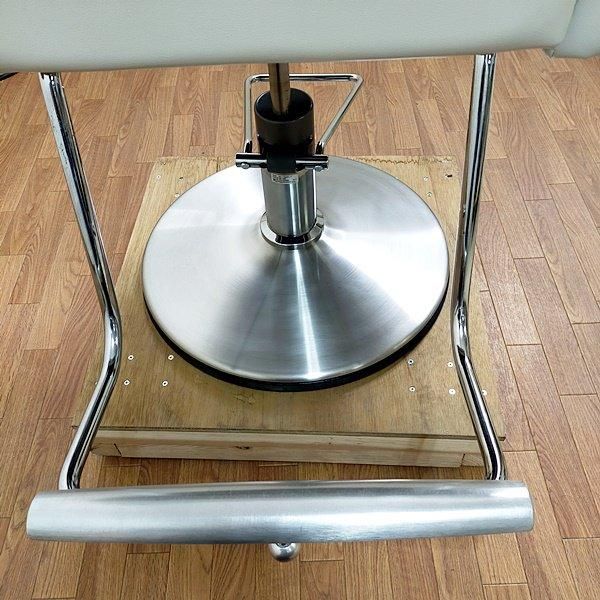 タカラベルモント製 スタイリング ソファⅡ『Morb（モーブ）』アイボリー