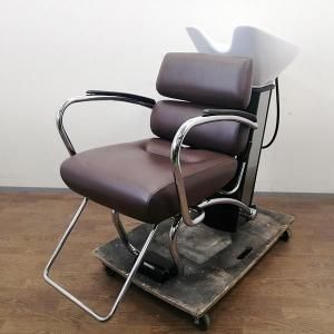 送料無料  理美容椅子  まとめて 2台   安くしてます 送料無料 理美容椅子 まとめて 2台 安くしてます