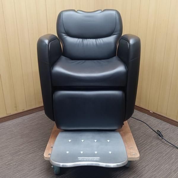 中古/A】タカラベルモント『多目的電動チェア LUAR（ルアール