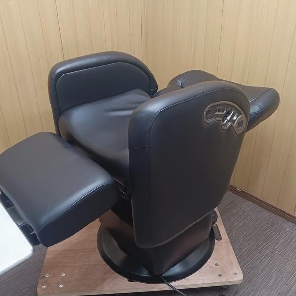 中古/A】タカラベルモント『多目的電動チェア LUAR（ルアール