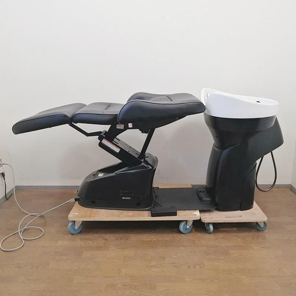 中古/A】☆新品レザー張替済！☆タカラベルモント『リア