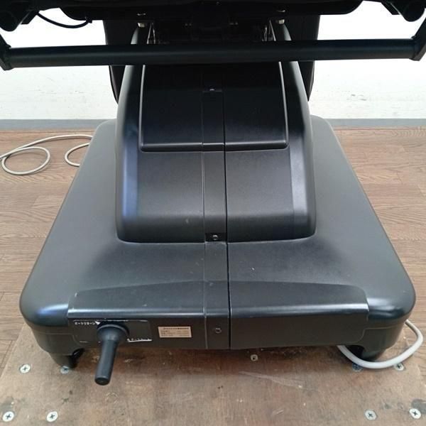 中古/A】☆新品レザー張替済み！☆タカラベルモント『電動