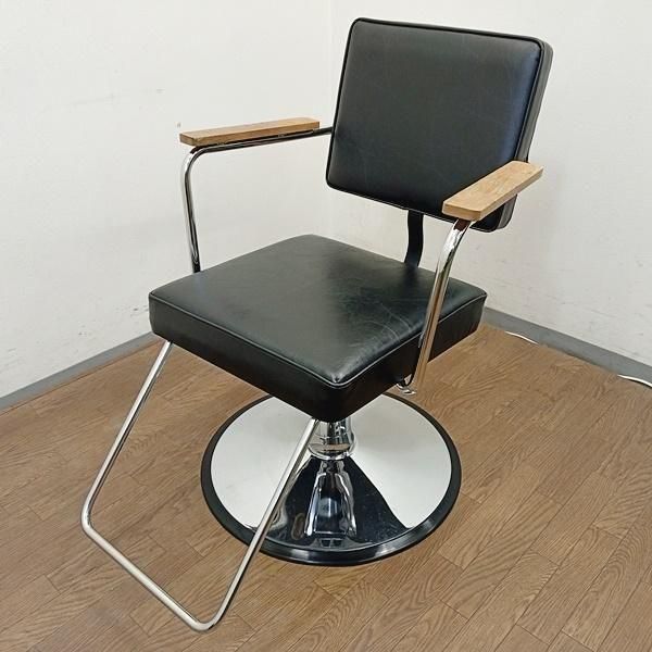 合計3台以上揃う中古のセットイス（色・ベース違い含む）の