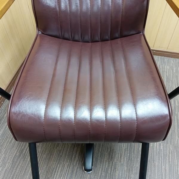 【送料込み】【美品】【A】スタイリングチェア Dr.SPINE 美容室用4脚あり スタイリングチェア Dr.SPINE（選べる2色＋脚部11タイプ）の卸・通販