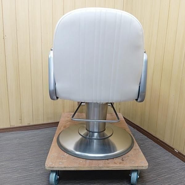 タカラベルモント　CADILLA キャデラ　カットチアー　良品②条件付き CADILLA | チェア | 製品情報 | タカラベルモント