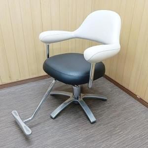 合計3台以上揃う中古のセットイス（色・ベース違い含む）の