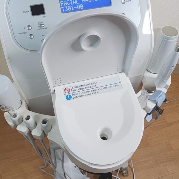 中古/A】滝川『エステ機器 GRATIS（グラティス）301 ホワイト