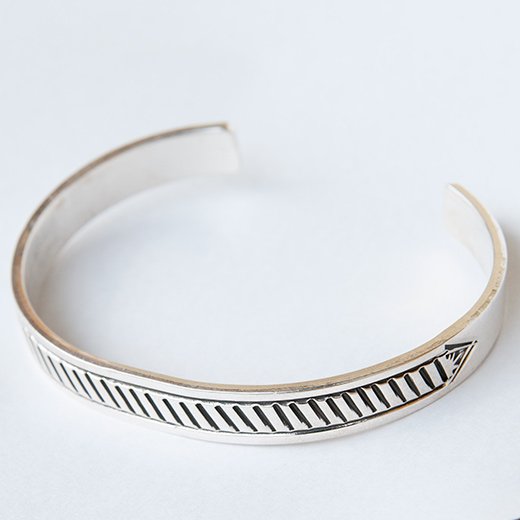 Rick Enriquez NAVAJO“Bangle(Strand Forever)” - セレクトショップ